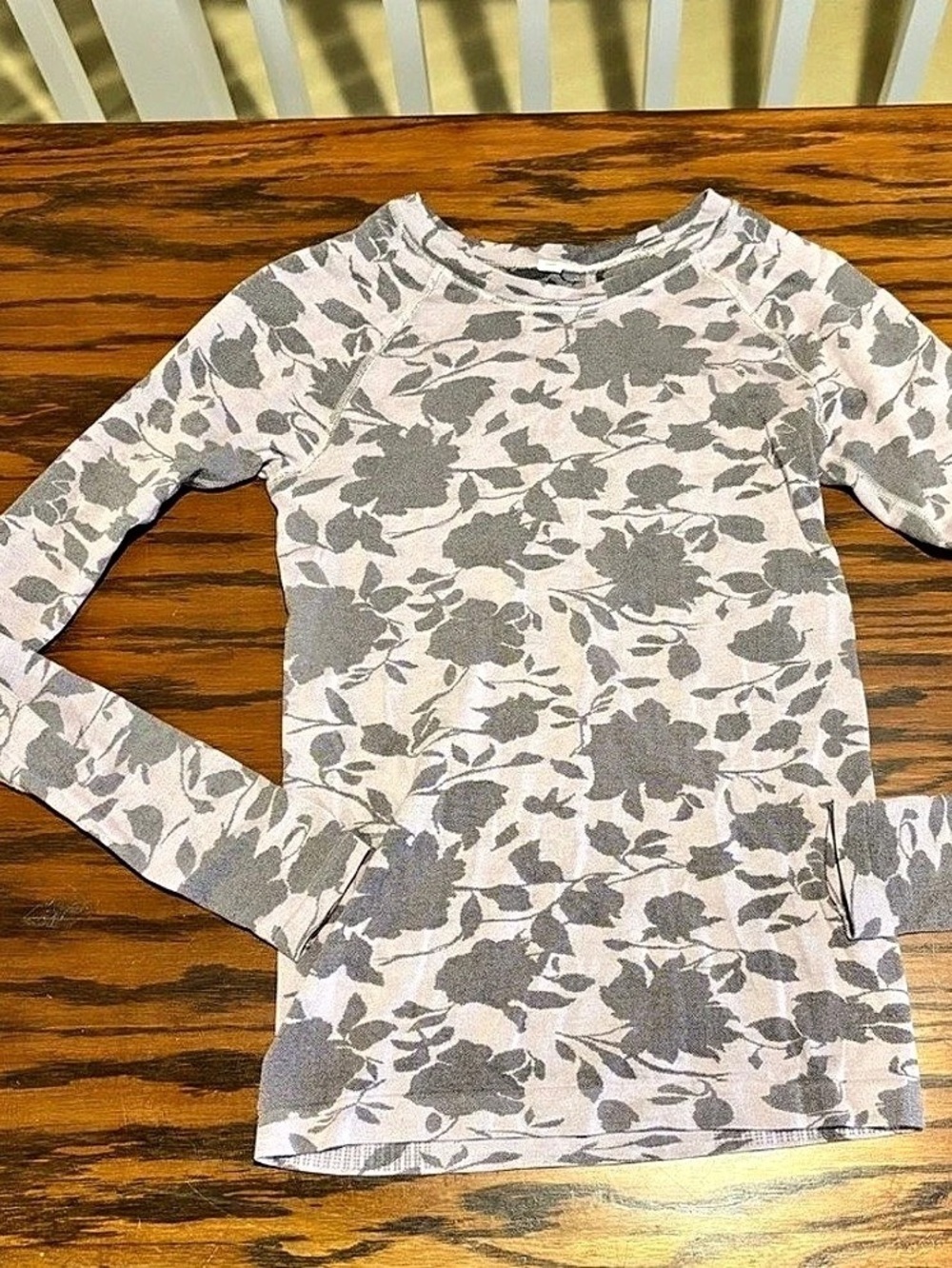 Athleta Momentum Seamless Floral Top Gray & White